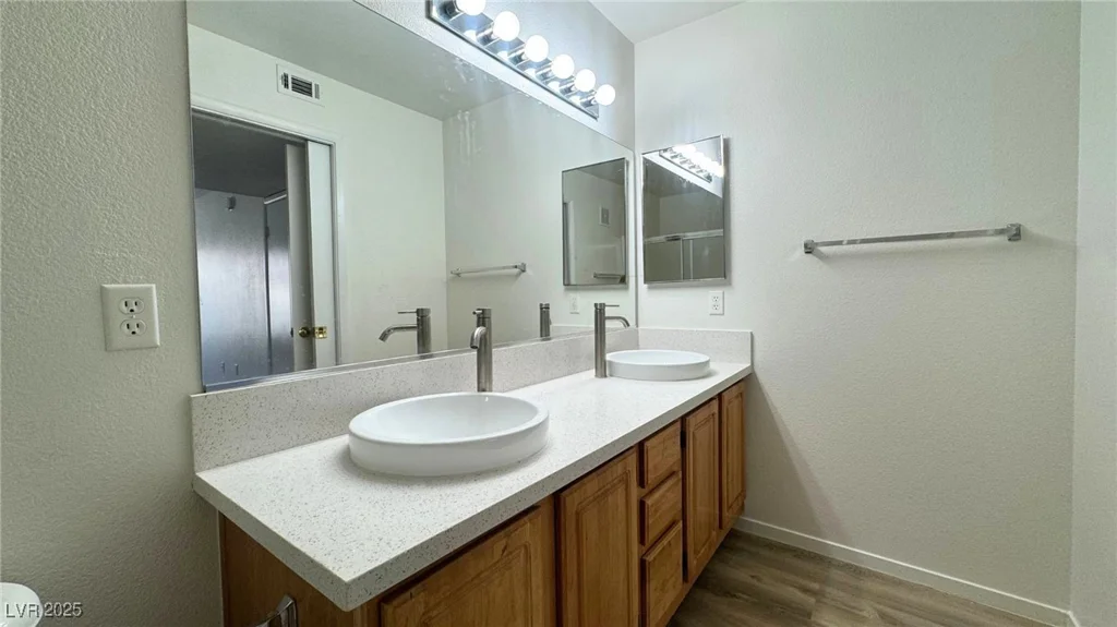5710 Tropicana, Las Vegas, NV 89122