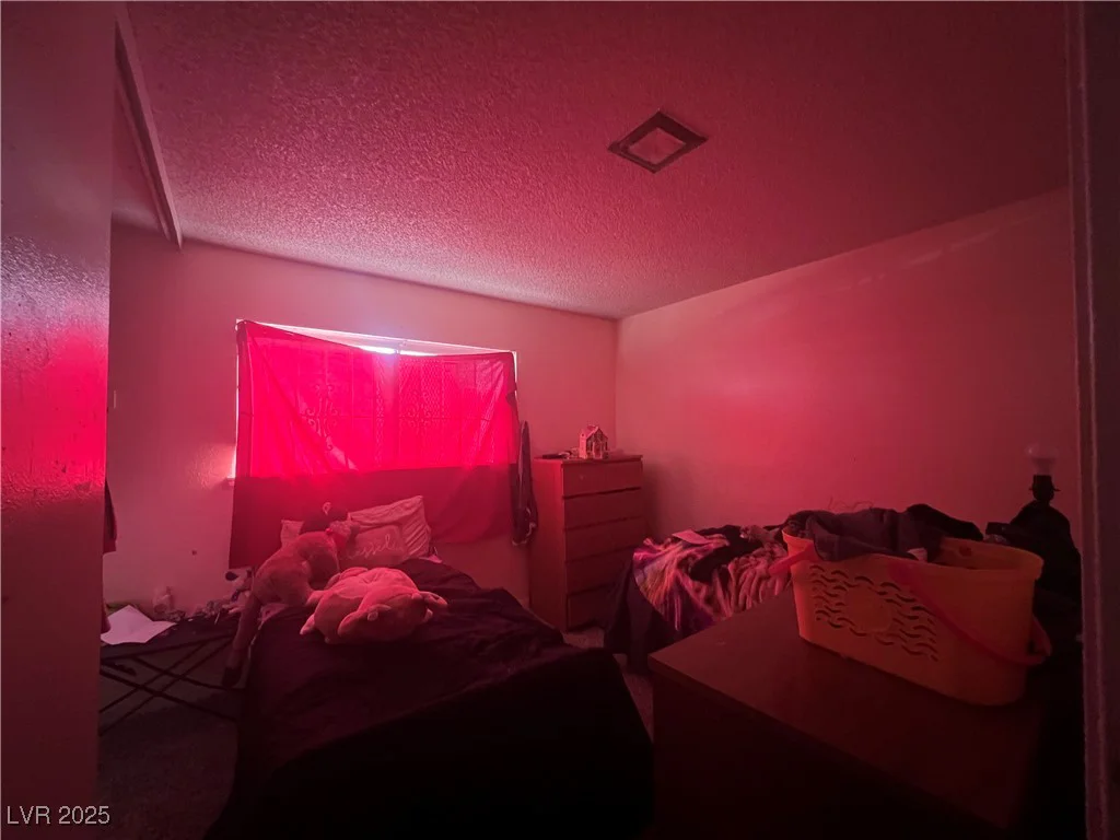 1900 Carey, North Las Vegas, NV 89032