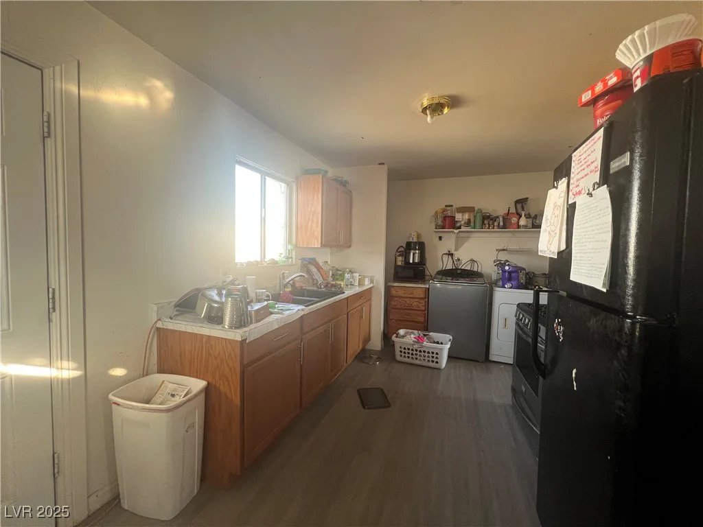 1900 Carey, North Las Vegas, NV 89032