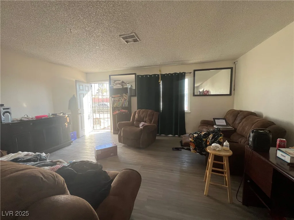 1900 Carey, North Las Vegas, NV 89032