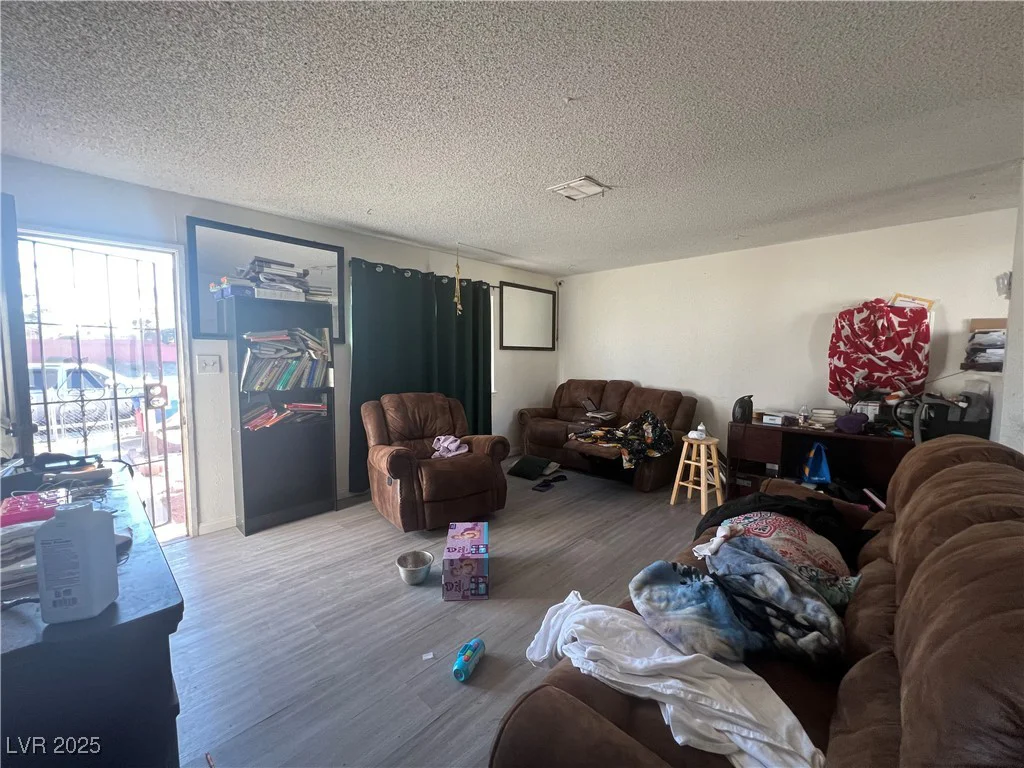 1900 Carey, North Las Vegas, NV 89032