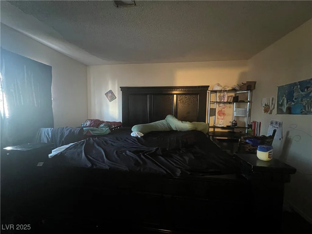 1900 Carey, North Las Vegas, NV 89032