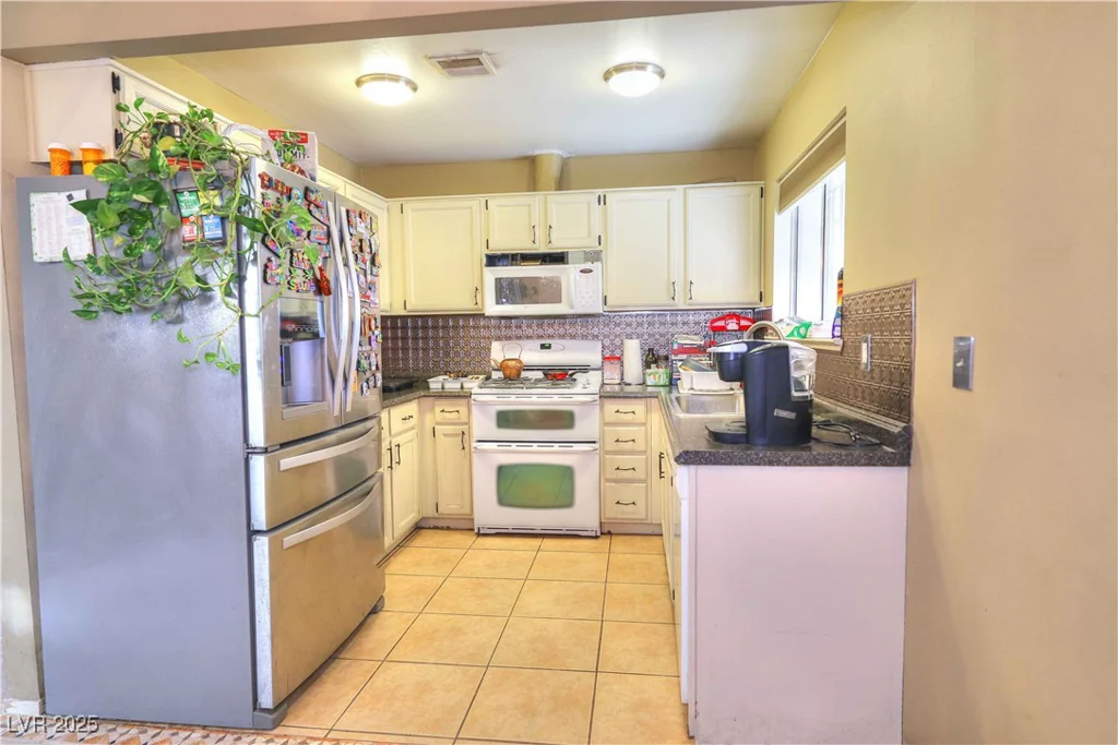2256 Sabroso, Las Vegas, NV 89156