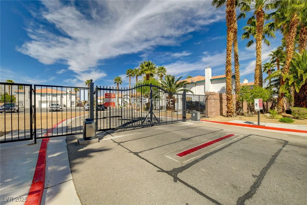 5040 Sublight, Las Vegas, NV 89108