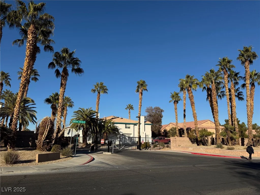 5040 Sublight, Las Vegas, NV 89108