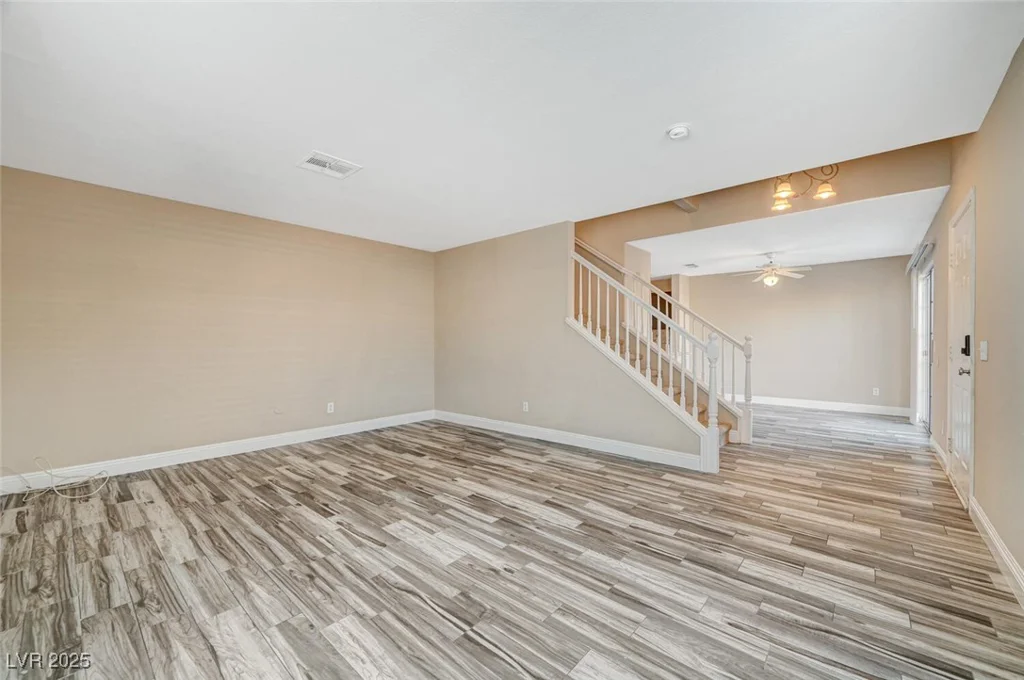 5040 Sublight, Las Vegas, NV 89108