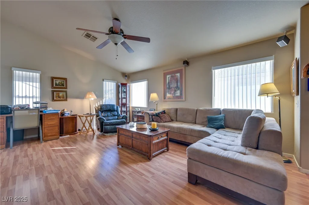 5916 Naperville, Las Vegas, NV 89130