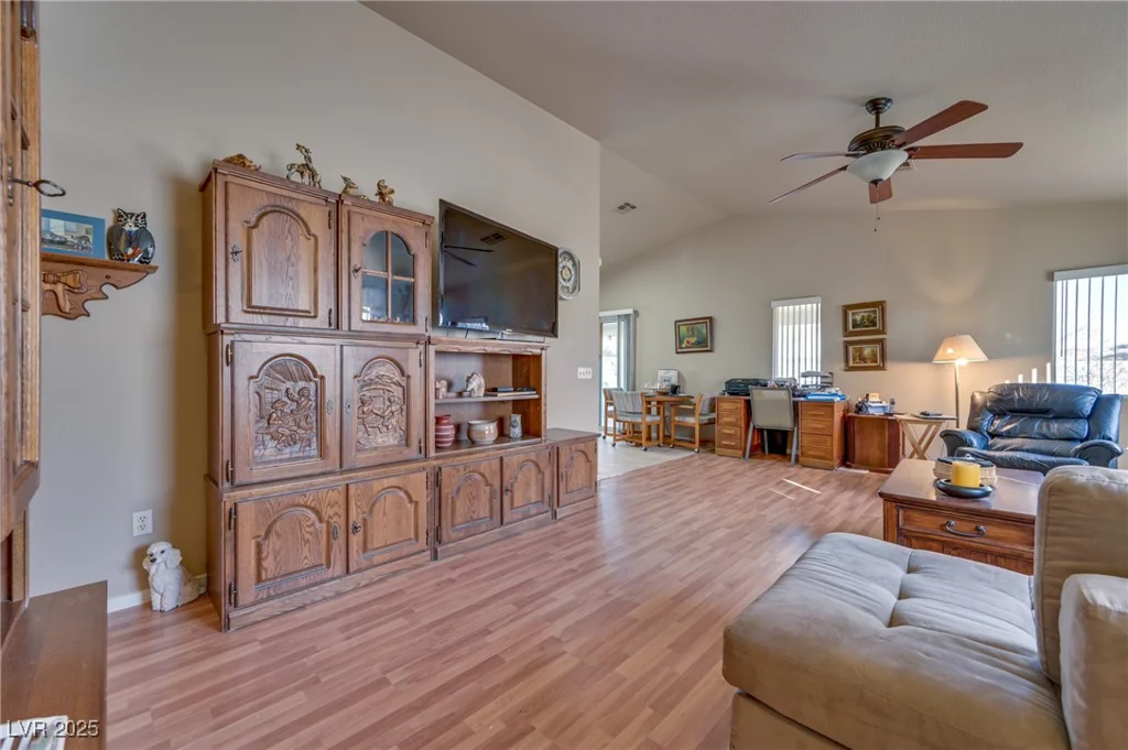 5916 Naperville, Las Vegas, NV 89130