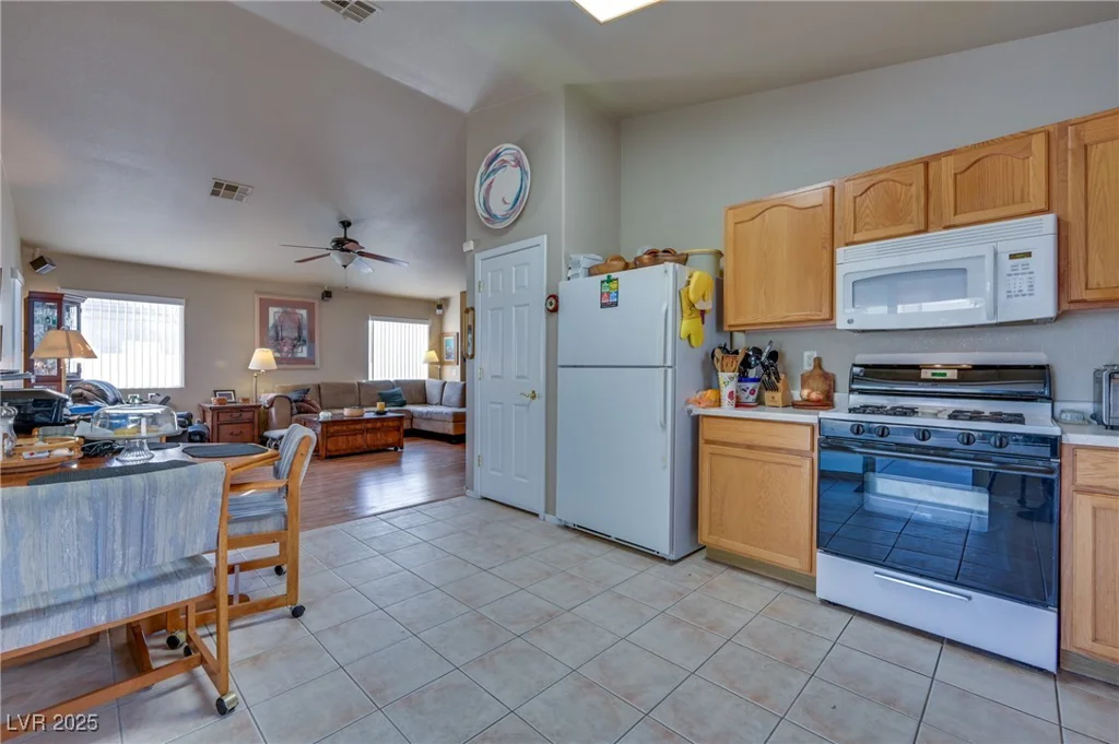 5916 Naperville, Las Vegas, NV 89130