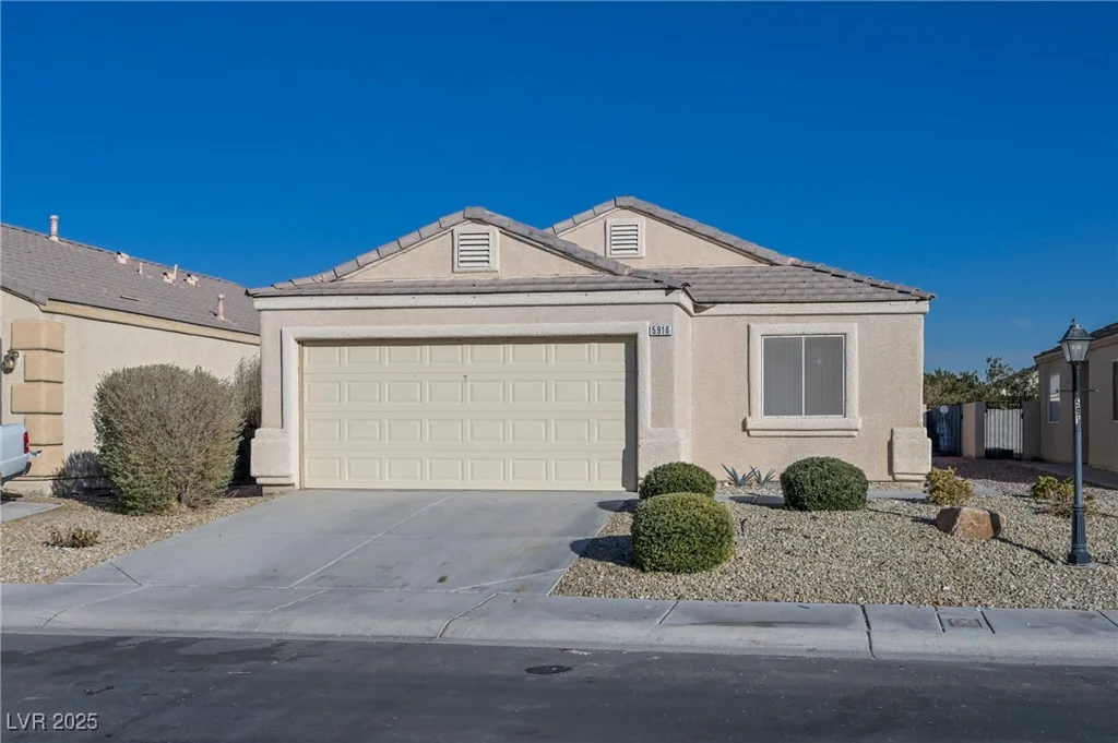 5916 Naperville, Las Vegas, NV 89130