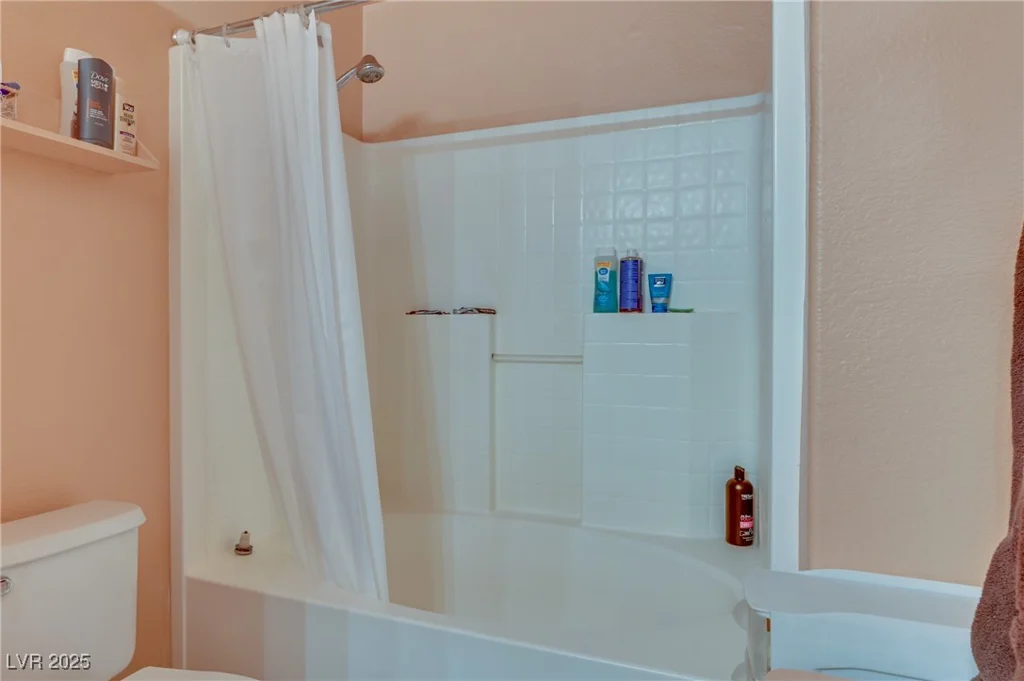 5916 Naperville, Las Vegas, NV 89130