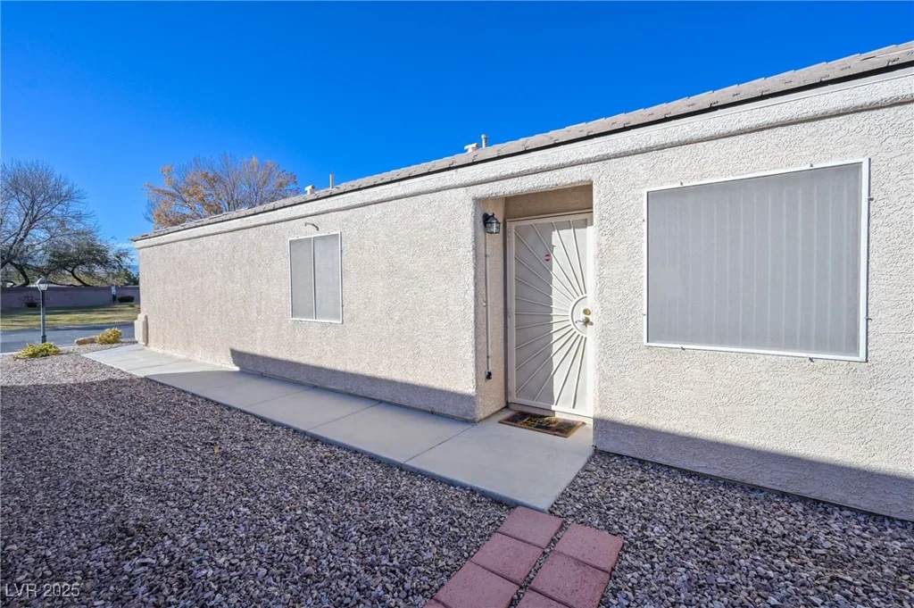 5916 Naperville, Las Vegas, NV 89130