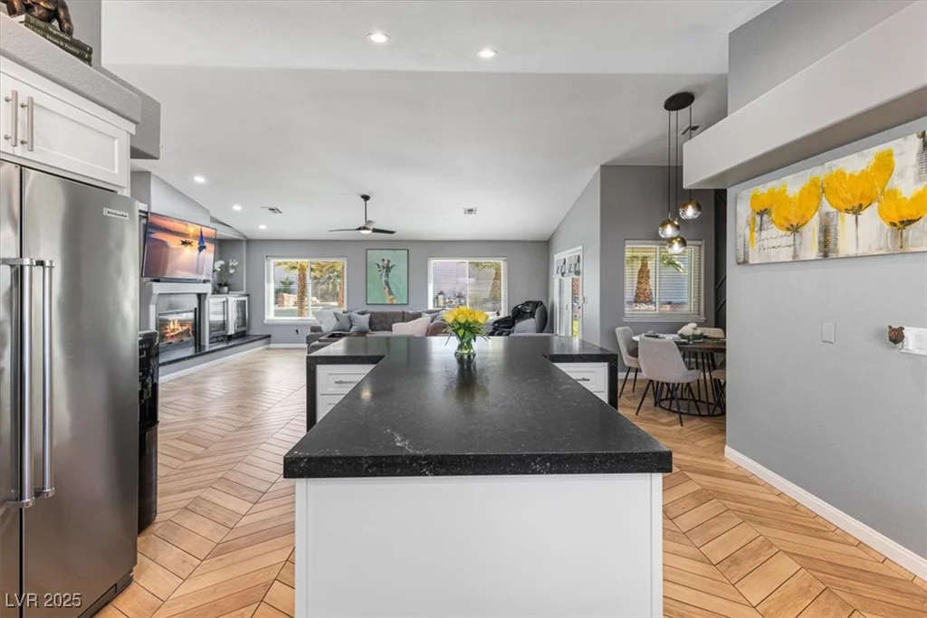 321 Middleton, Henderson, NV 89015
