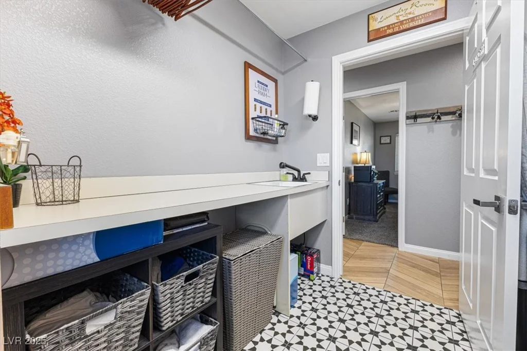 321 Middleton, Henderson, NV 89015