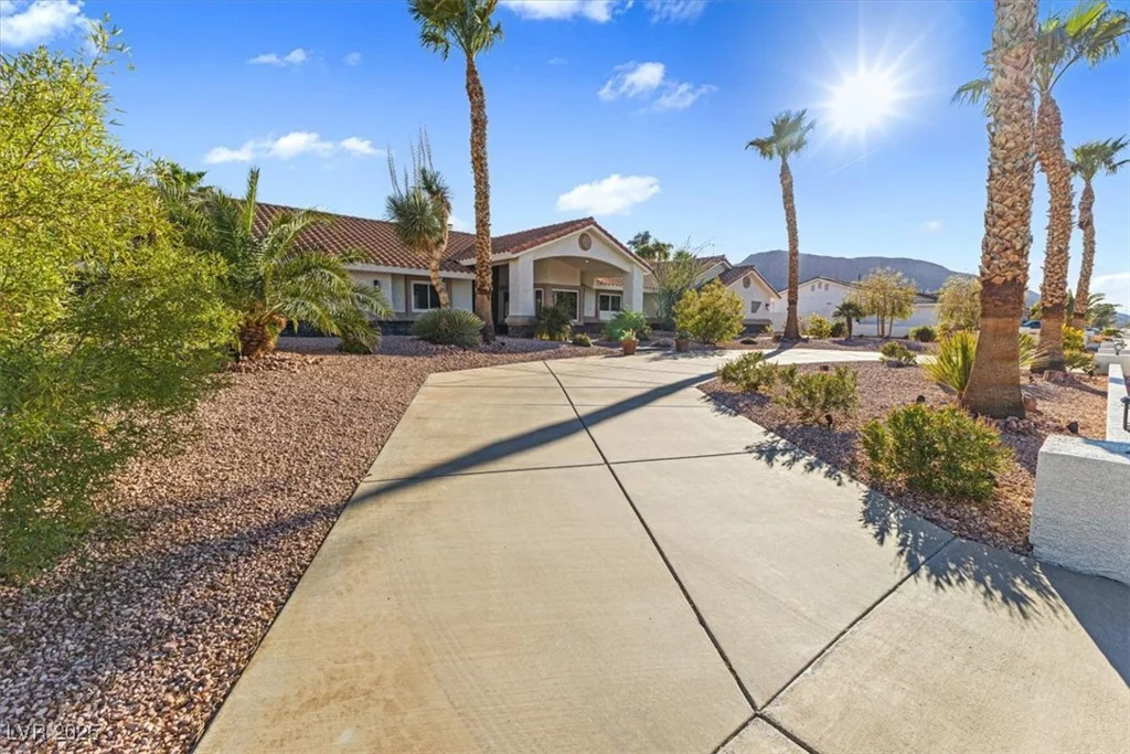 321 Middleton, Henderson, NV 89015