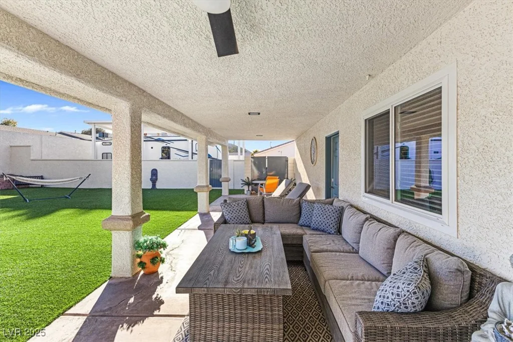 321 Middleton, Henderson, NV 89015