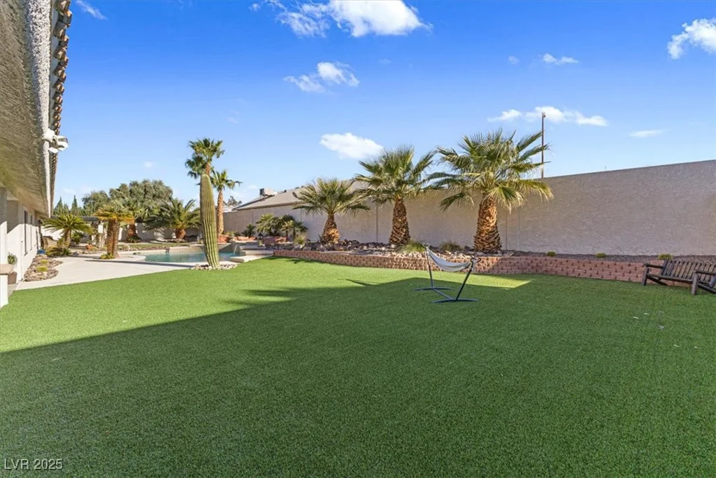 321 Middleton, Henderson, NV 89015