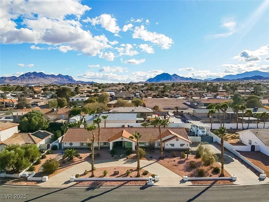 321 Middleton, Henderson, NV 89015