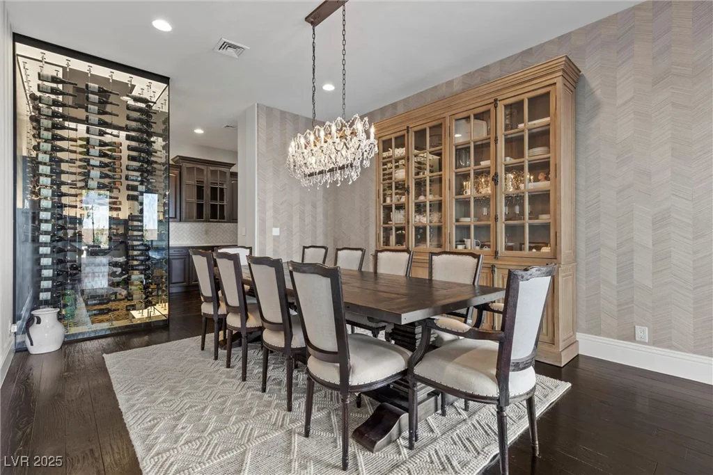 10000 Cresent Mesa, Las Vegas, NV 89145
