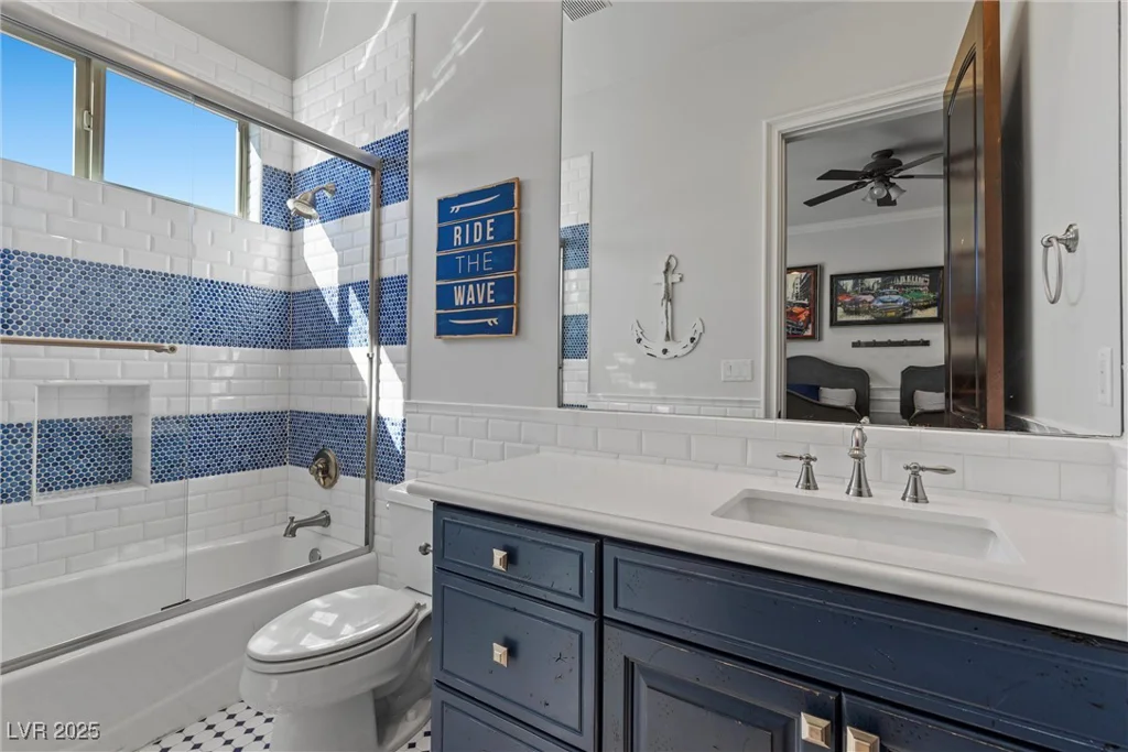 10000 Cresent Mesa, Las Vegas, NV 89145