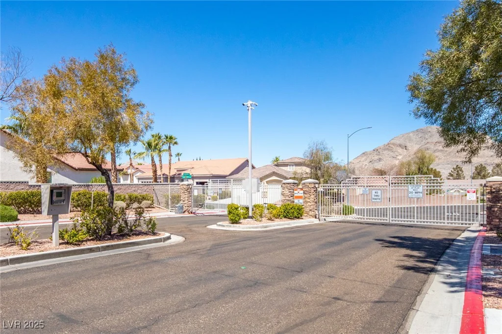 10313 Echo View, Las Vegas, NV 89129