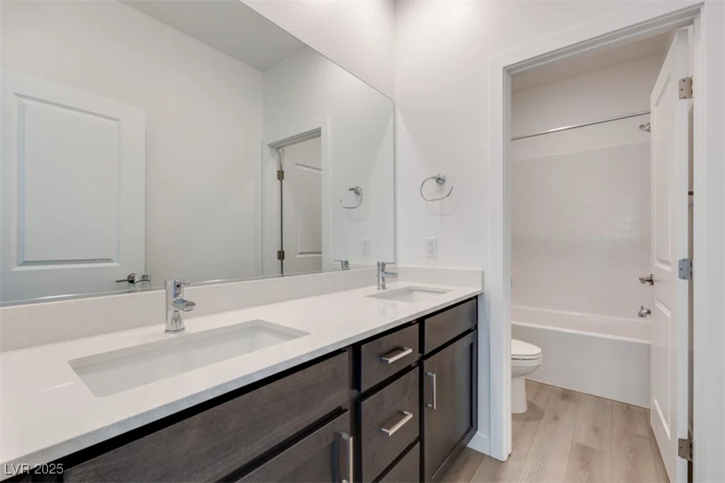 1225 Crimson Sunbird, North Las Vegas, NV 89084