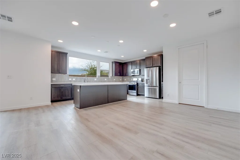1225 Crimson Sunbird, North Las Vegas, NV 89084
