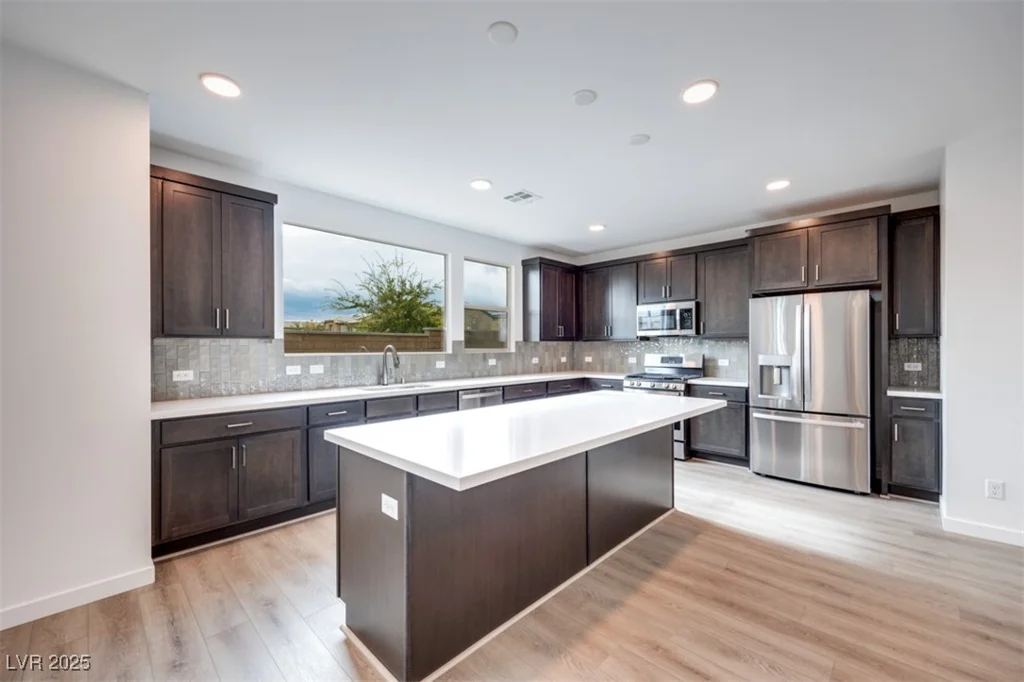 1225 Crimson Sunbird, North Las Vegas, NV 89084