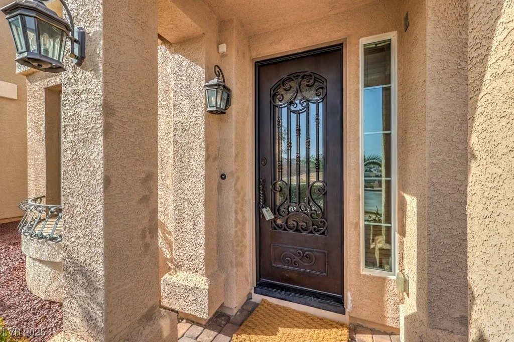 6780 Cougar, Las Vegas, NV 89139