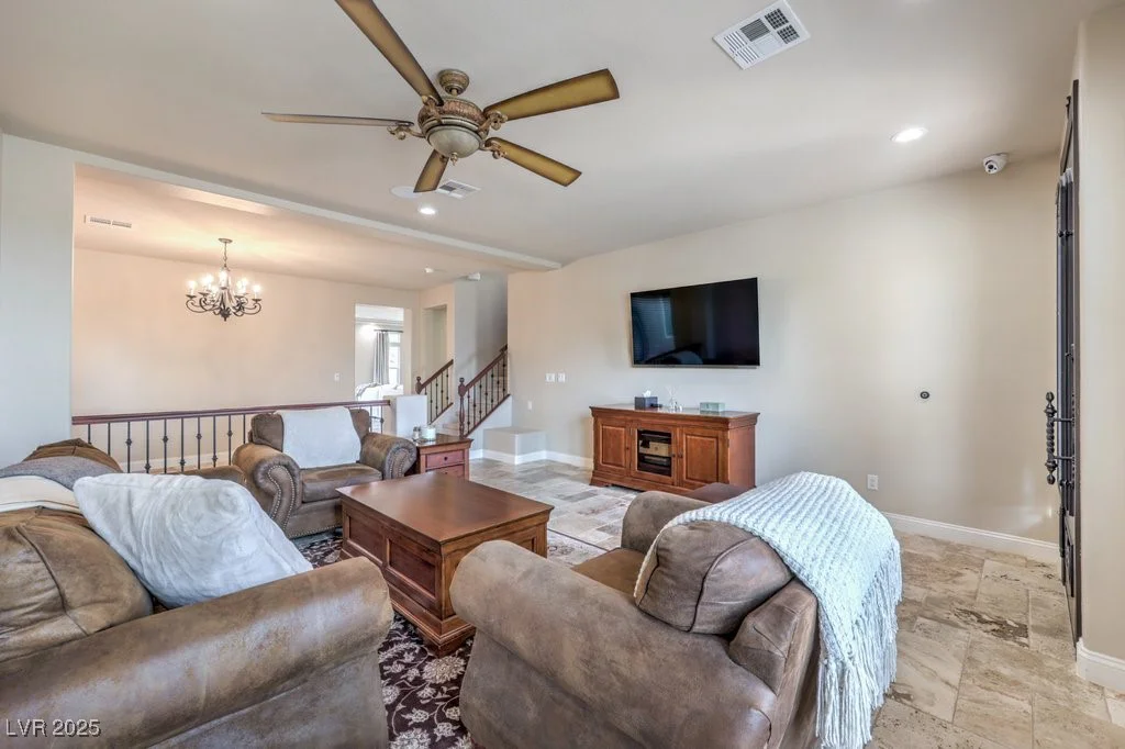 6780 Cougar, Las Vegas, NV 89139