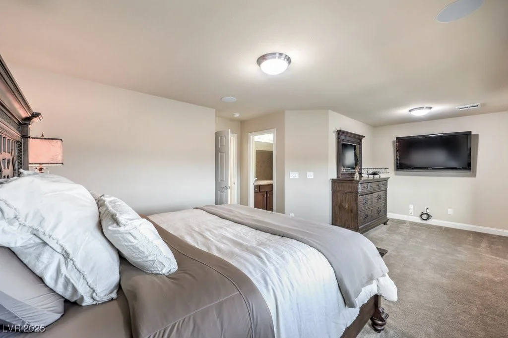 6780 Cougar, Las Vegas, NV 89139