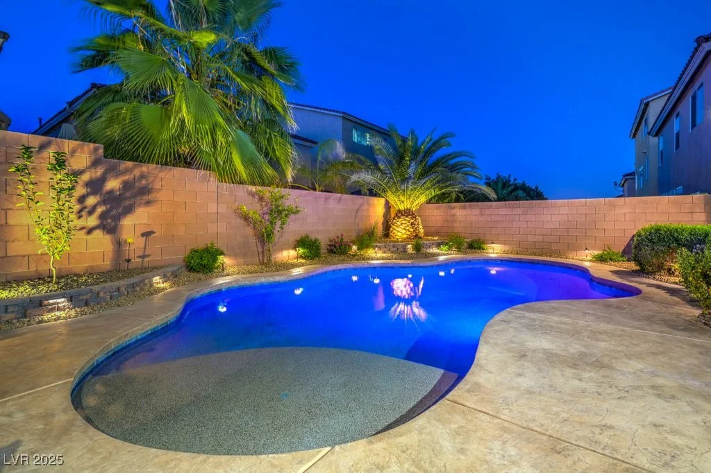 6780 Cougar, Las Vegas, NV 89139
