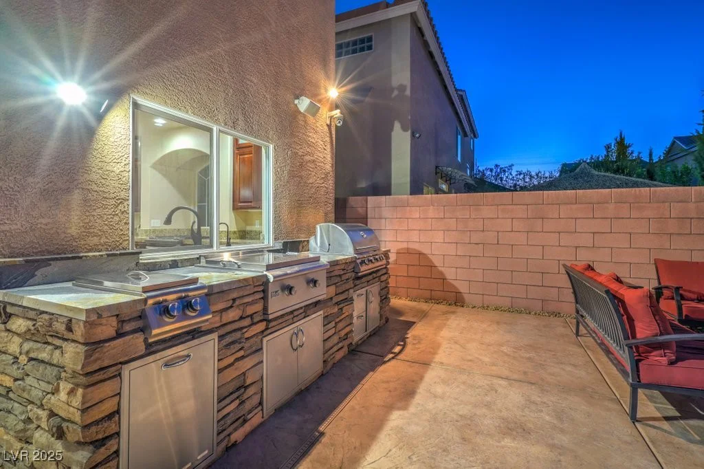 6780 Cougar, Las Vegas, NV 89139