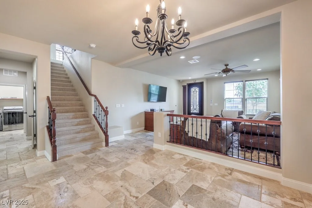 6780 Cougar, Las Vegas, NV 89139