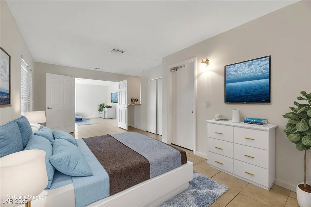 4642 Via San Rafael, Las Vegas, NV 89103