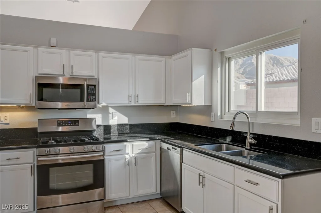 2177 Bridle Wreath, Las Vegas, NV 89156