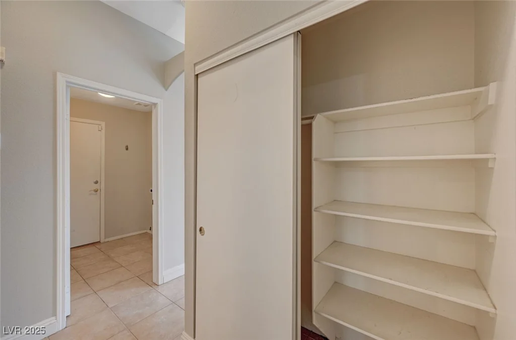 2177 Bridle Wreath, Las Vegas, NV 89156