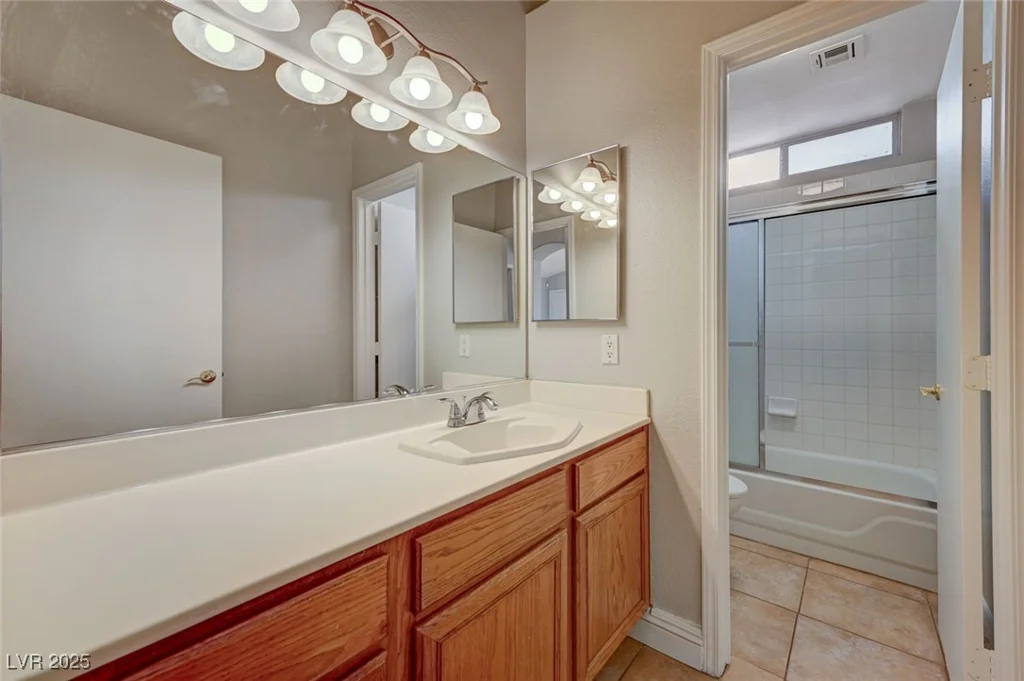 2177 Bridle Wreath, Las Vegas, NV 89156