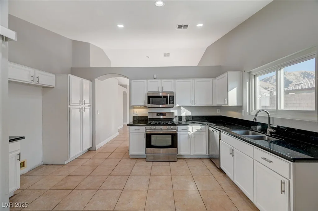 2177 Bridle Wreath, Las Vegas, NV 89156