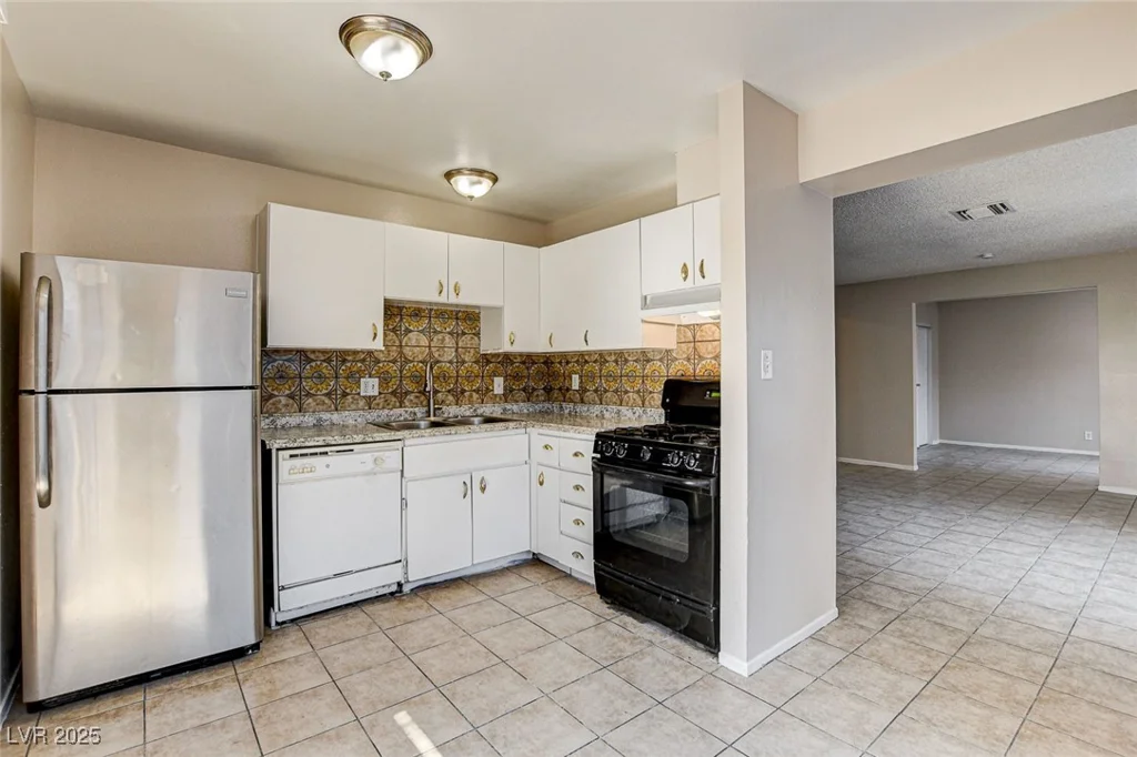 4721 Via Renaldo, Las Vegas, NV 89103
