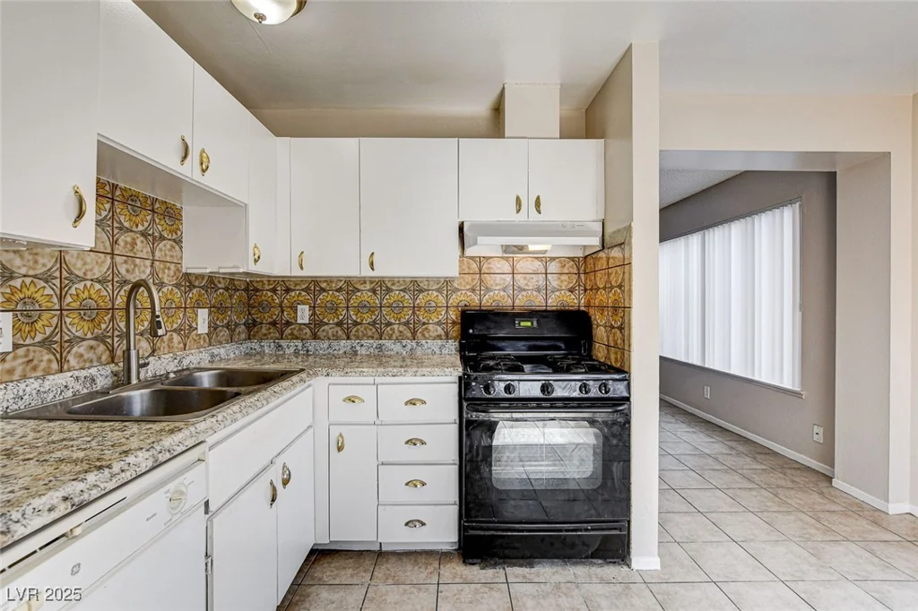 4721 Via Renaldo, Las Vegas, NV 89103