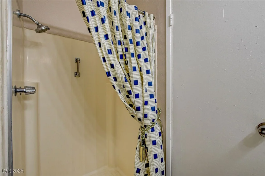 4721 Via Renaldo, Las Vegas, NV 89103