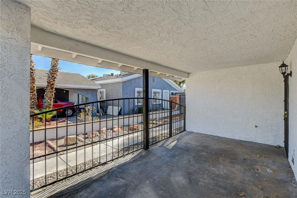 4721 Via Renaldo, Las Vegas, NV 89103