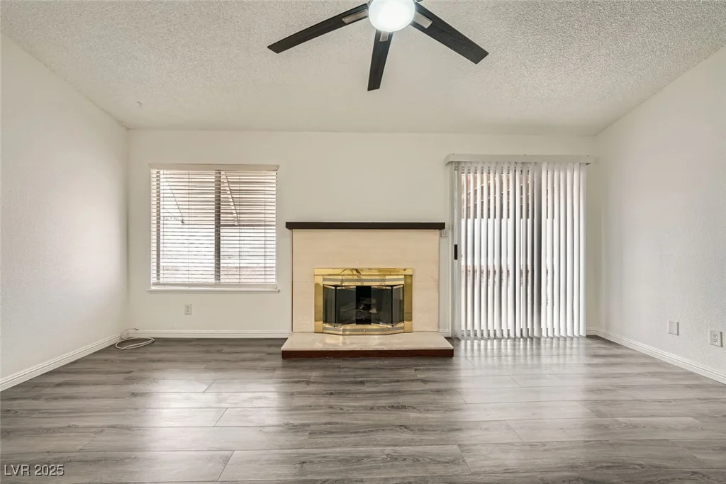 1688 Crest, Las Vegas, NV 89119