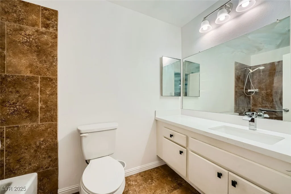 1688 Crest, Las Vegas, NV 89119