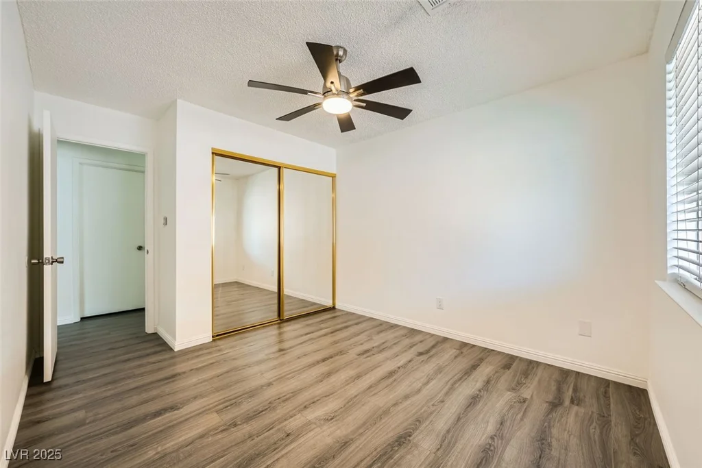 1688 Crest, Las Vegas, NV 89119