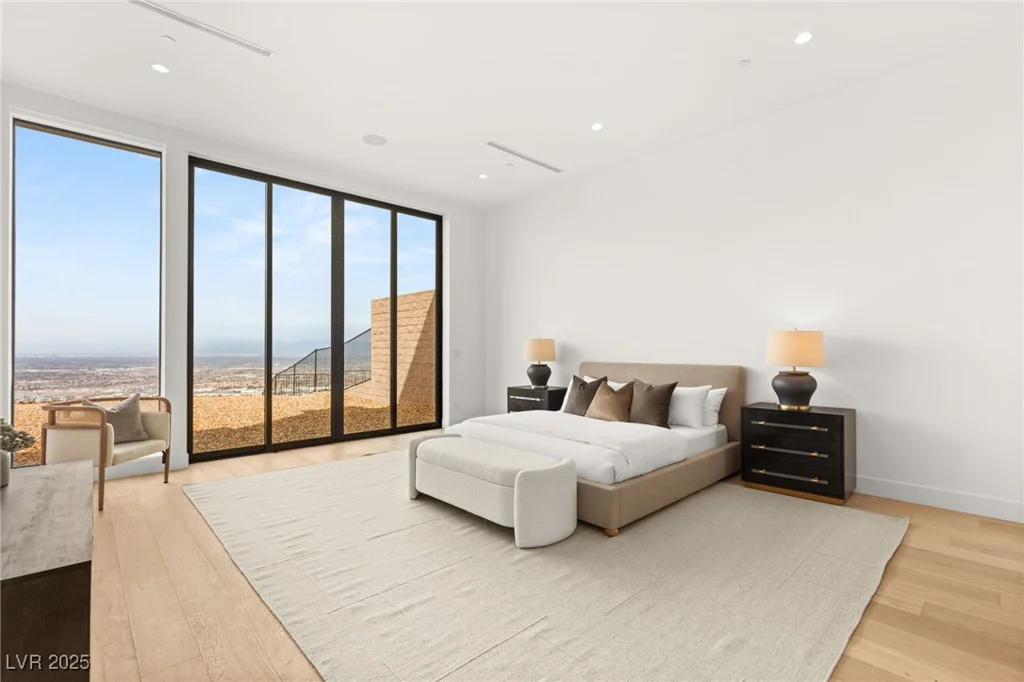 506 Overlook Rim, Henderson, NV 89012