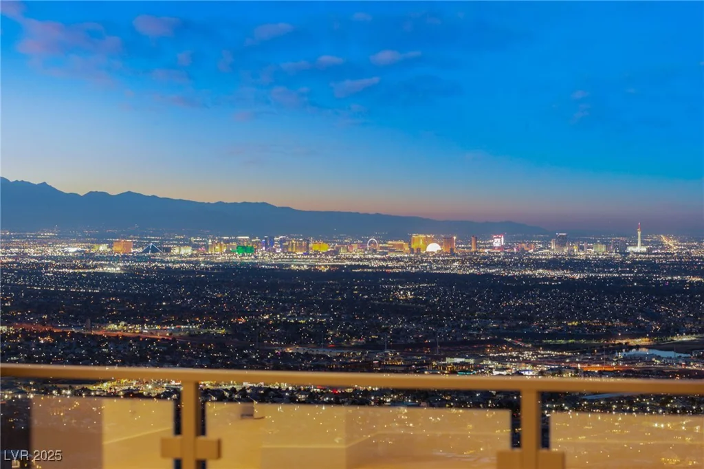 506 Overlook Rim, Henderson, NV 89012