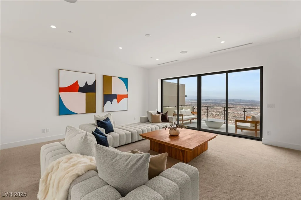 506 Overlook Rim, Henderson, NV 89012