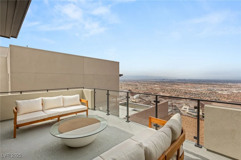 506 Overlook Rim, Henderson, NV 89012